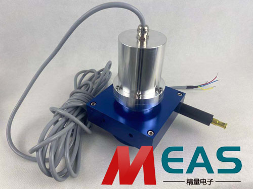 ����λ�ƾ��a���ľC����֪�R���ҷ���һ��