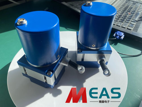 拉線位移編碼器實則承載著精確測量的重任