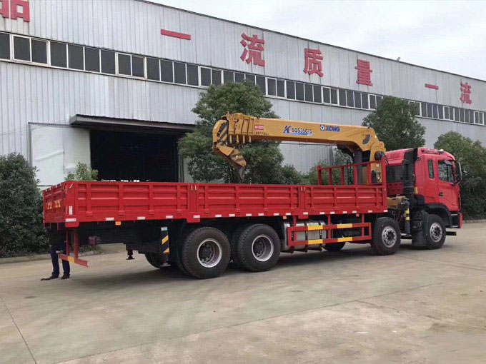 徐工吊機14噸江淮格爾發(fā)隨車吊圖片展示3