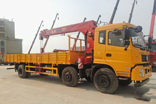 長(zhǎng)興12噸三軸東風(fēng)隨車(chē)吊