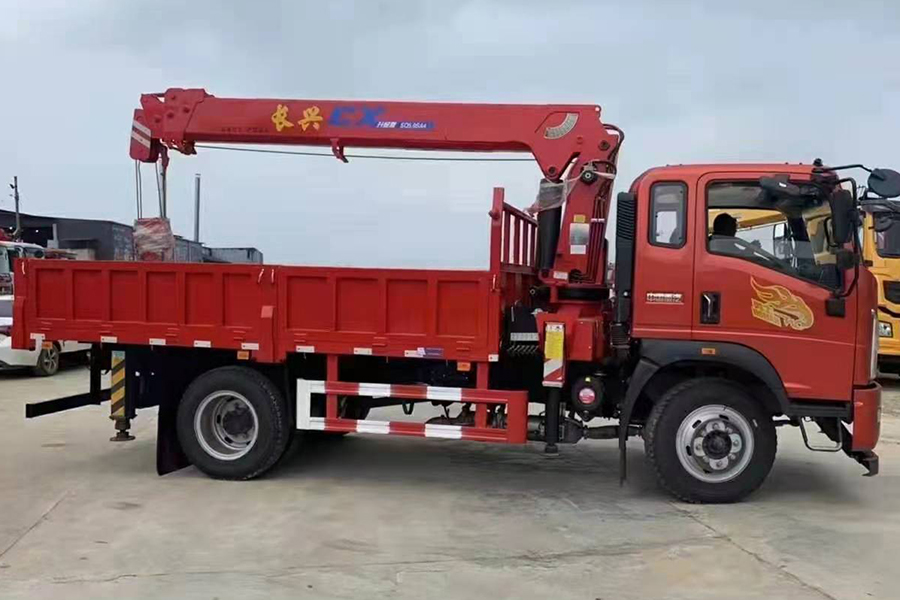 重汽豪曼藍(lán)牌5噸隨車(chē)吊多少錢(qián)