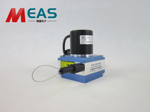 ����λ�ƾ��a����Һ������C�ϵđ�(y��ng)��