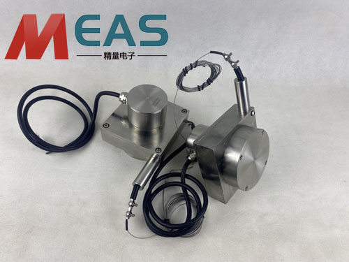 ������Kλ�ƾ��a���m���ڭh�����ӵĹ��r��ʹ��