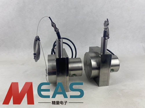 ���Kλ�ƾ��a����ͬ���x��(sh��)ȡ�Q�ڜy��λ�õĽӽ�����